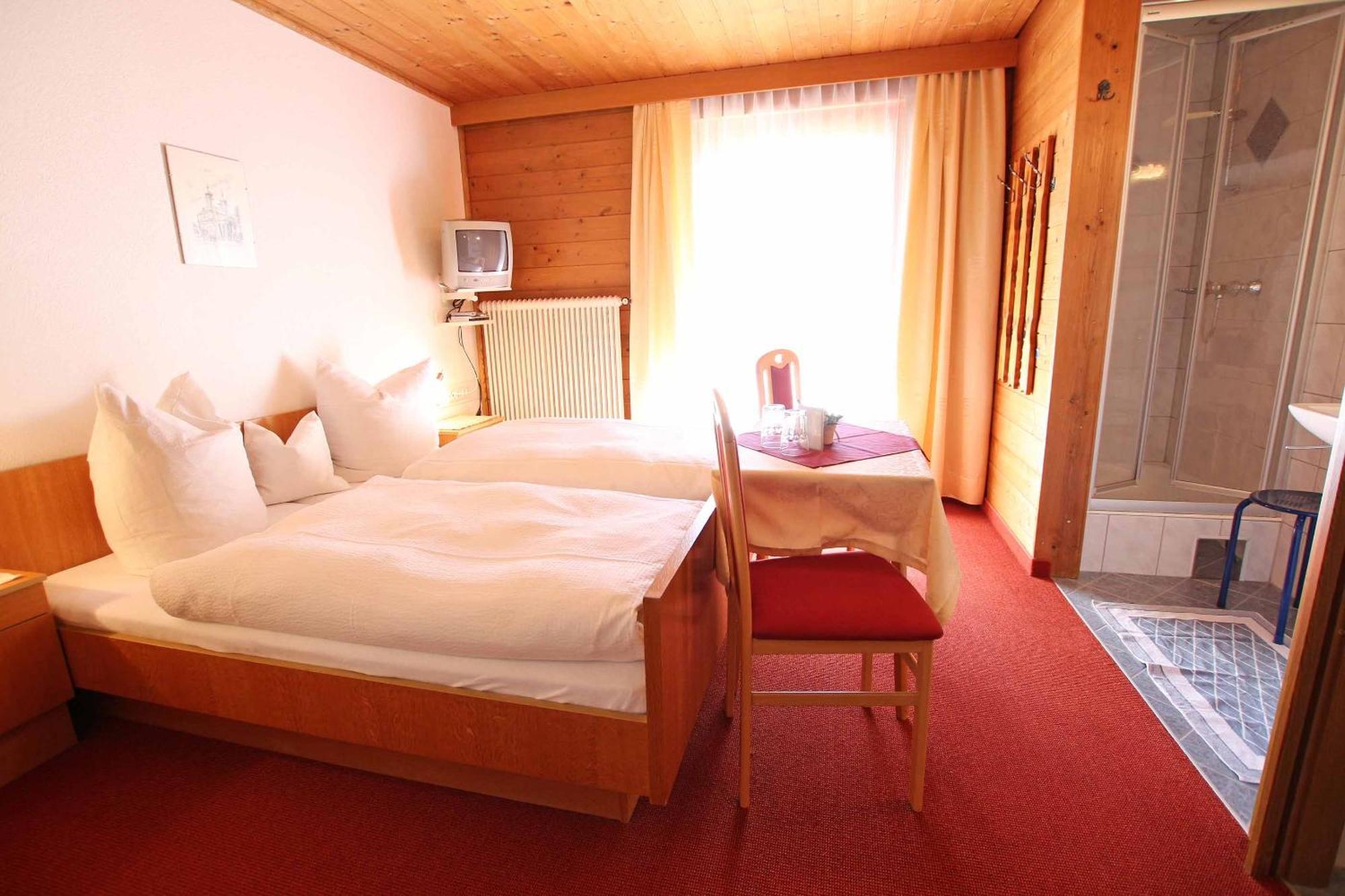 Pension Delacher Ried im Oberinntal Eksteriør billede